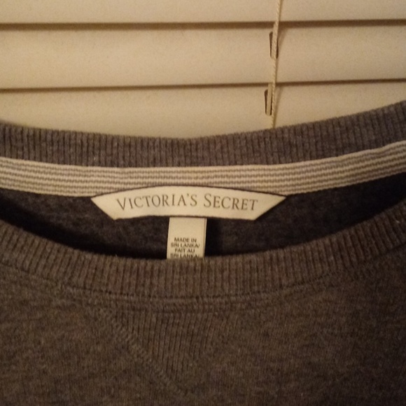 Clearing out closet - Picture 2 of 2